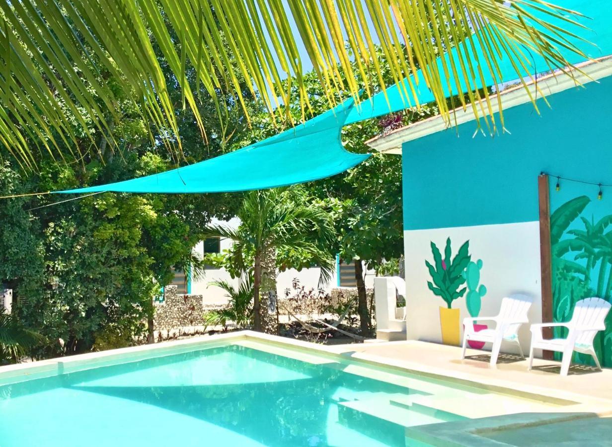 Camp Akumal - Hosted Family Bungalows Экстерьер фото